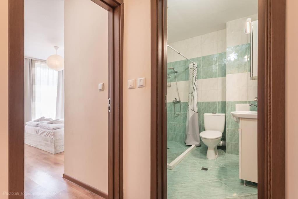Bright Place Next To Grand Mall Varna Extérieur photo